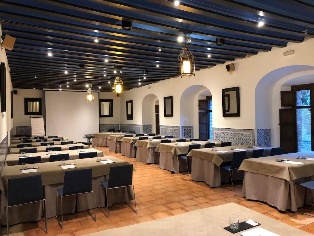 Parador De Chinchon Exterior photo
