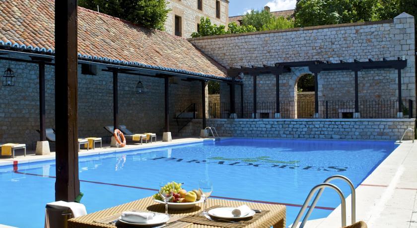 Parador De Chinchon Exterior photo